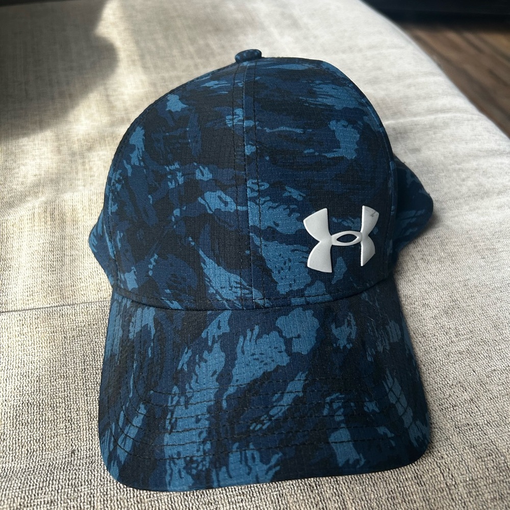 Under Armour Blue and Black Golf Hat